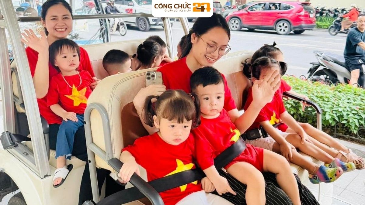 Yêu thương, kiên nhẫn là những phẩm chất rất phù hợp với nghề giáo viên mầm non