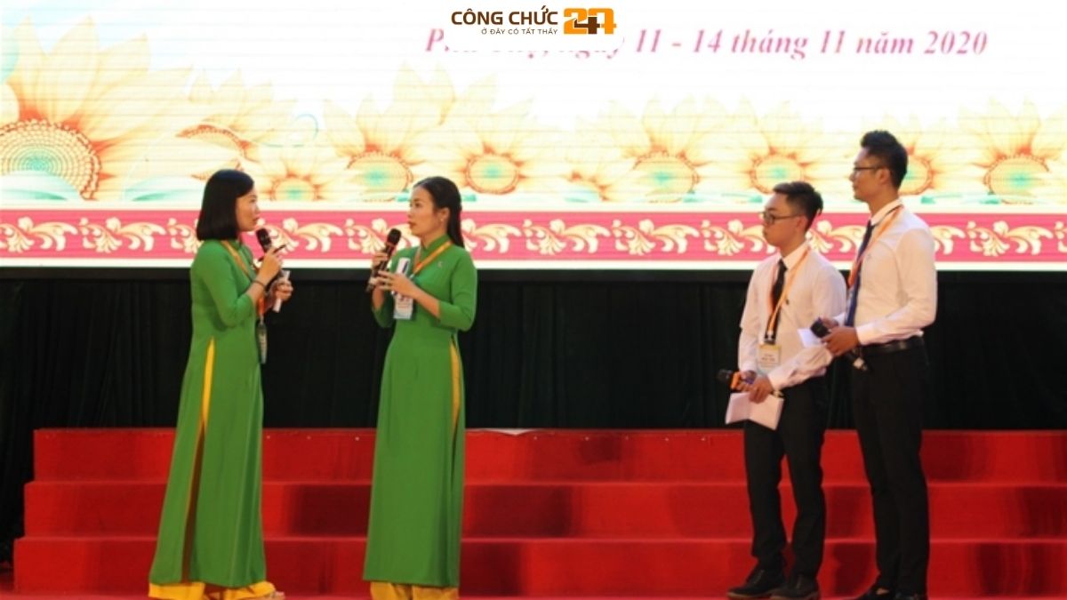 Các viên chức thực hiện diễn tập và xử lý tình huống