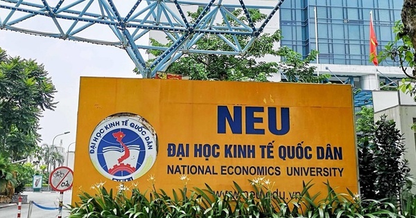NEU có những căn cứ và nguyên tắc riêng khi tuyển dụng