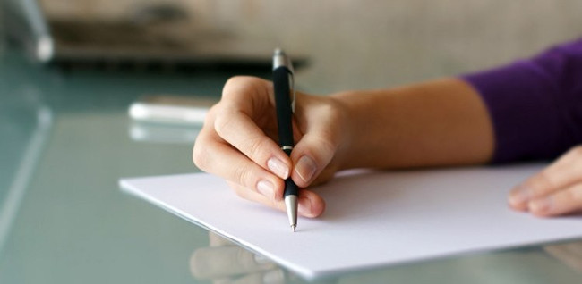 Cần chuẩn bị hồ sơ kỹ và chỉn chu để dễ dàng đạt điều kiện vòng 1 (Ảnh: CareerViet)
