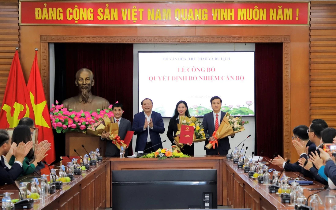 Bổ nhiệm cán bộ công chức Bộ Văn hoá, Thể thao và Du lịch