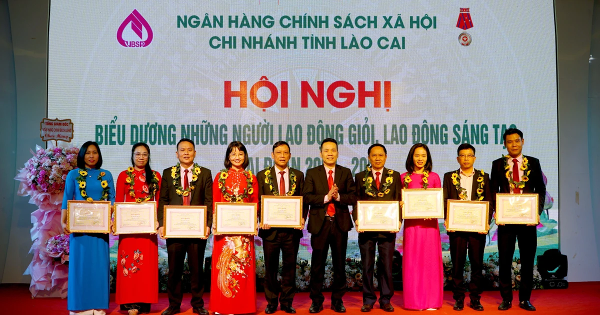 Hồ sơ đăng ký dự thi kỳ thi tuyển dụng của Chi nhánh NHCSXH tỉnh Lào Cai